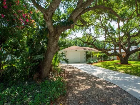 9560 Frangipani Drive Vero Beach FL 32963