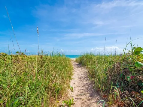 9560 Frangipani Drive Vero Beach FL 32963