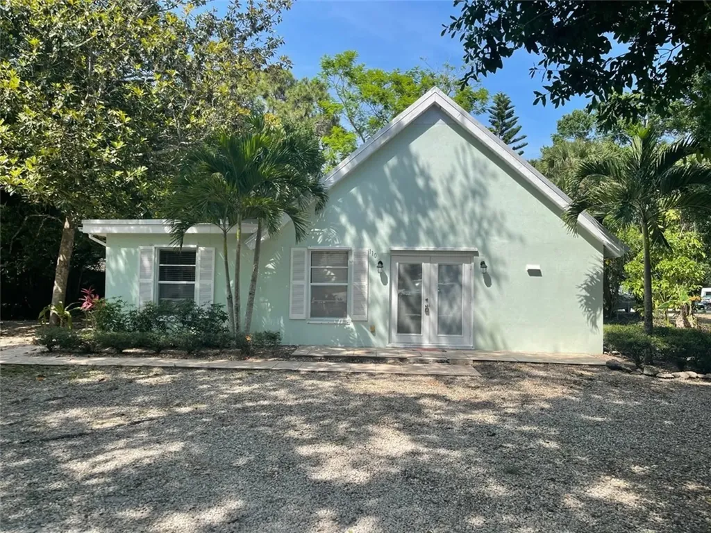 110 49th Avenue Vero Beach FL 32968
