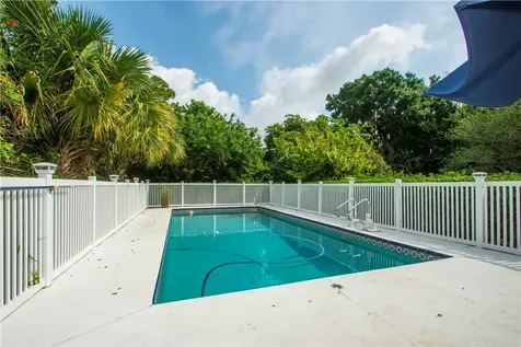 4430 16th Street Vero Beach FL 32966