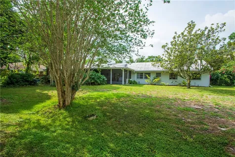 4430 16th Street Vero Beach FL 32966