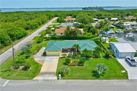 1904 5th Court SE Vero Beach FL 32962