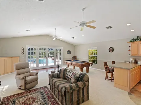 435 39th Court Vero Beach FL 32968