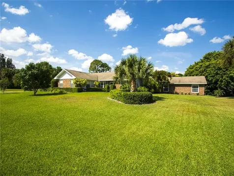 435 39th Court Vero Beach FL 32968