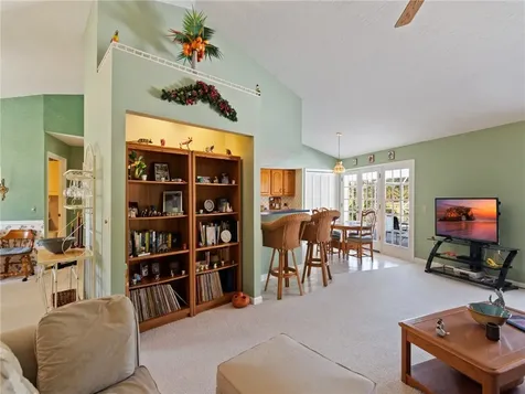 435 39th Court Vero Beach FL 32968