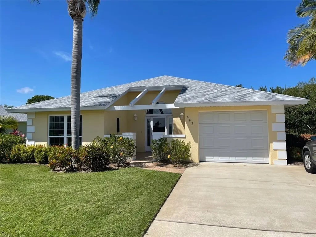 662 Lake Orchid Circle Vero Beach FL 32962