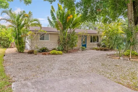 1736 20th Court Vero Beach FL 32960