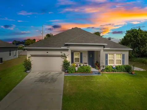 4617 SW Keats Street Port St. Lucie FL 34953