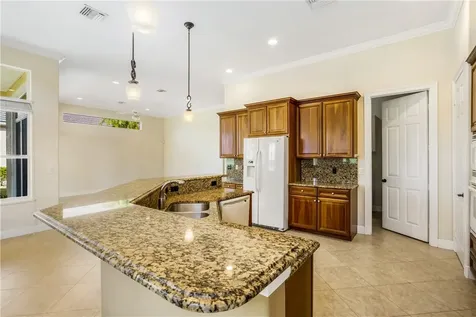 7561 S Village Square Vero Beach FL 32966