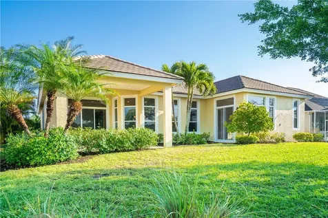 7561 S Village Square Vero Beach FL 32966