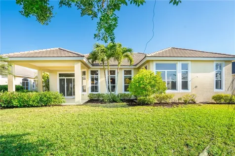7561 S Village Square Vero Beach FL 32966