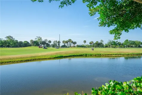 7561 S Village Square Vero Beach FL 32966