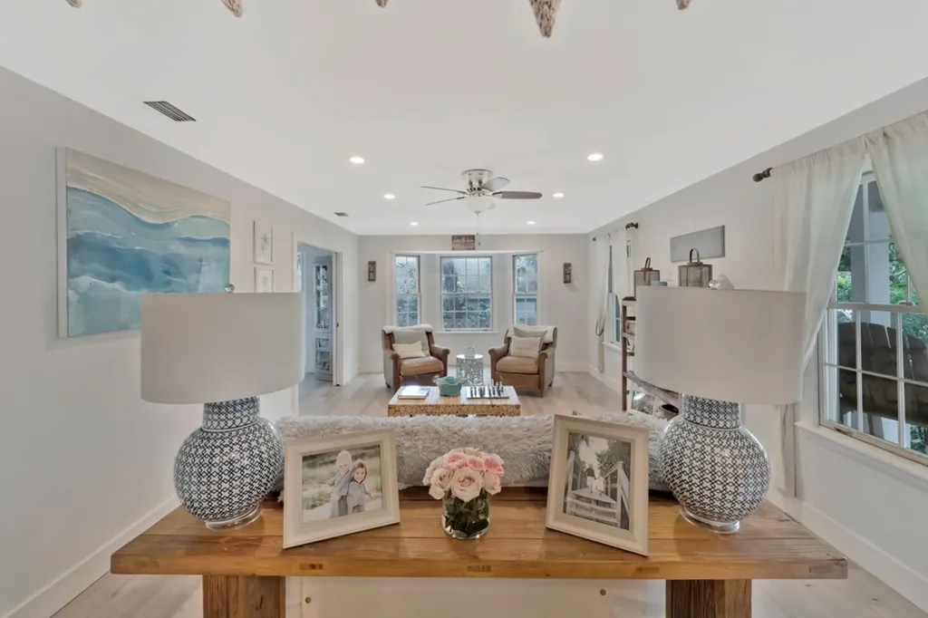 1130 Driftwood Drive Vero Beach FL 32963