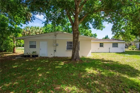 2625 52nd Avenue Vero Beach FL 32966