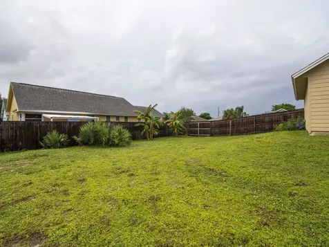 405 12th Street SW Vero Beach FL 32962