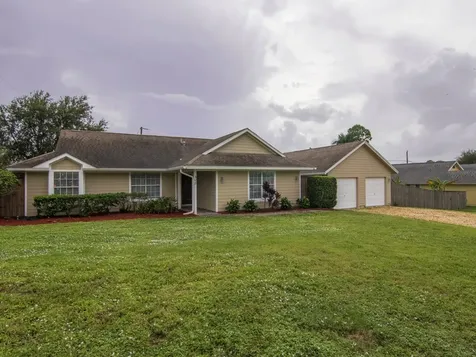 405 12th Street SW Vero Beach FL 32962