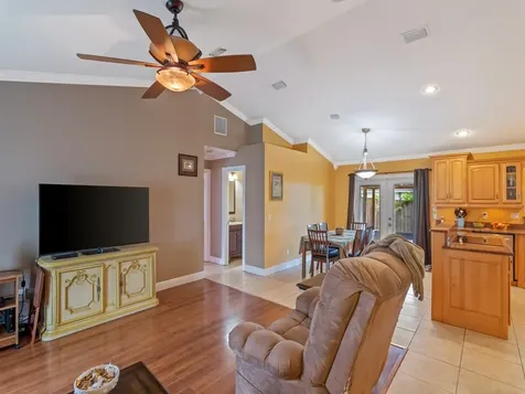 405 12th Street SW Vero Beach FL 32962