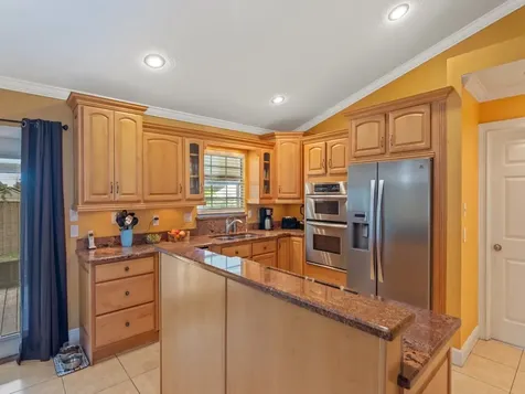 405 12th Street SW Vero Beach FL 32962