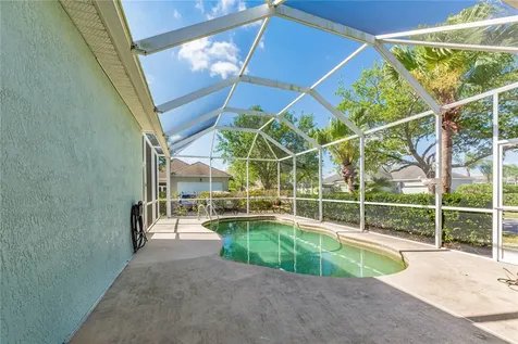7667 15th Street Vero Beach FL 32966