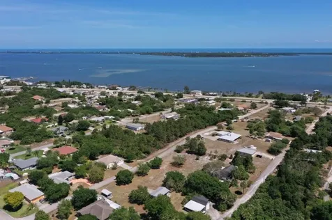 3940 10th Street Micco FL 32976