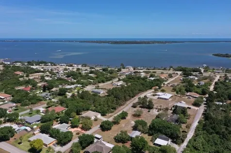 3940 10th Street Micco FL 32976