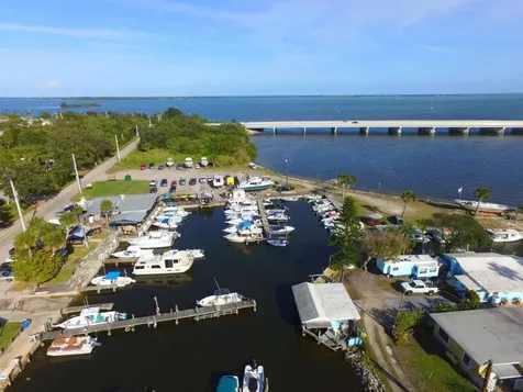 3940 10th Street Micco FL 32976