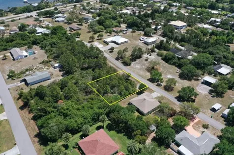 3940 10th Street Micco FL 32976