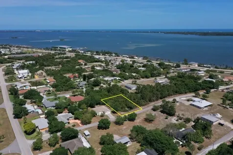 3940 10th Street Micco FL 32976