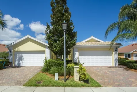 5380 Dominica Street Vero Beach FL 32967