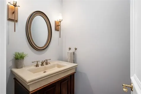 130 Lakeview Way Vero Beach FL 32963