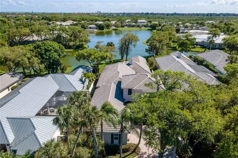 130 Lakeview Way Vero Beach FL 32963