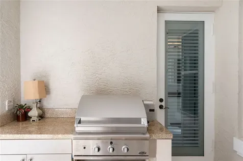 130 Lakeview Way Vero Beach FL 32963