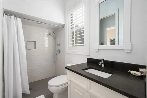 130 Lakeview Way Vero Beach FL 32963