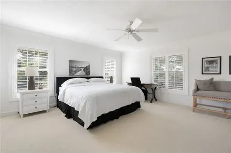 130 Lakeview Way Vero Beach FL 32963