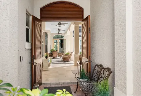 130 Lakeview Way Vero Beach FL 32963