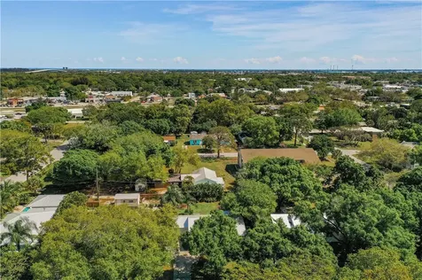 2436 17th Avenue Vero Beach FL 32960