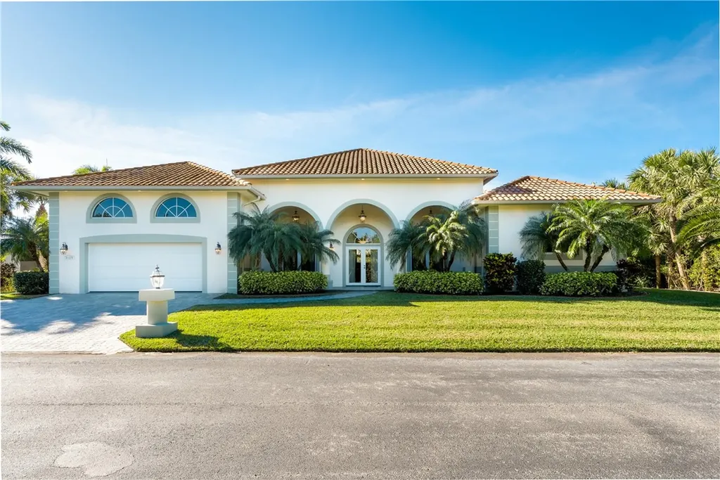 2125 Island Drive Vero Beach FL 32963