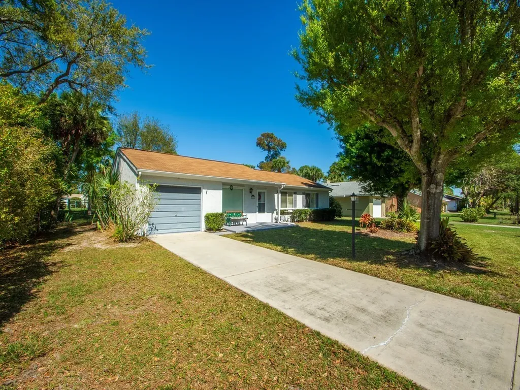 640 25th Street SW Vero Beach FL 32962