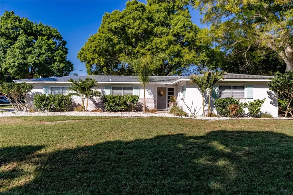 1501 30th Avenue Vero Beach FL 32960