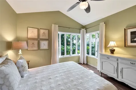 1755 Pelican Way Vero Beach FL 32963