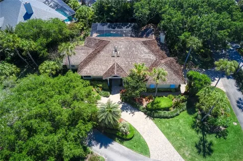 1755 Pelican Way Vero Beach FL 32963