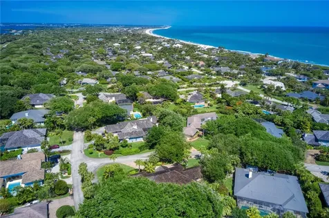 1755 Pelican Way Vero Beach FL 32963
