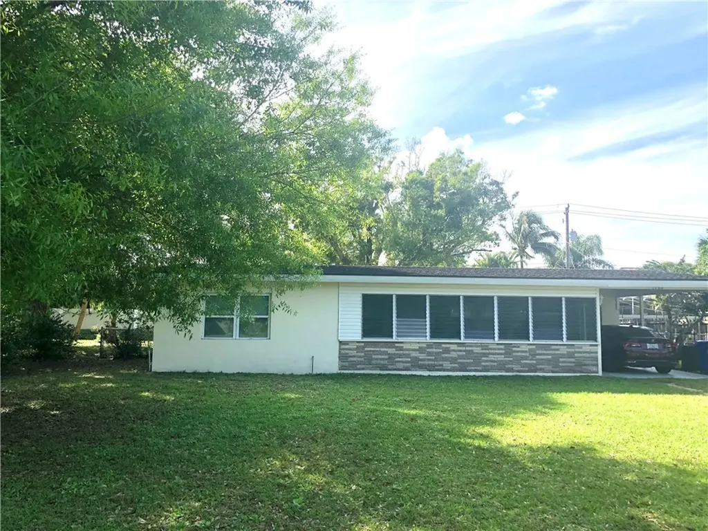 1730 46th Avenue Vero Beach FL 32966