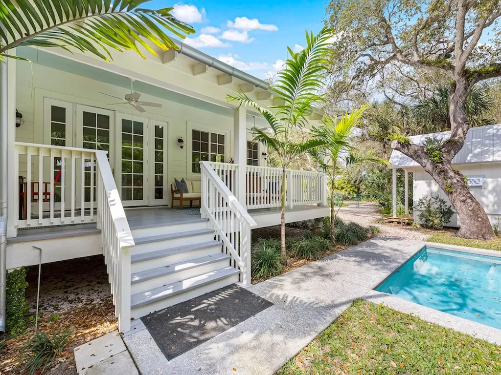 1971 W Barefoot Place Vero Beach FL 32963