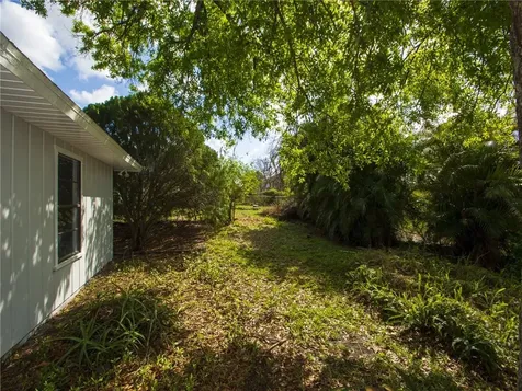 343 14th Place SW Vero Beach FL 32962