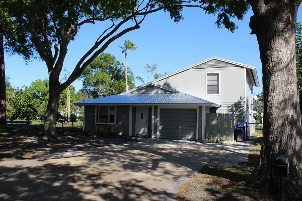 1586 31st Avenue Vero Beach FL 32960