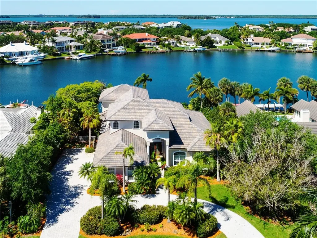 194 Spinnaker Drive Vero Beach FL 32963