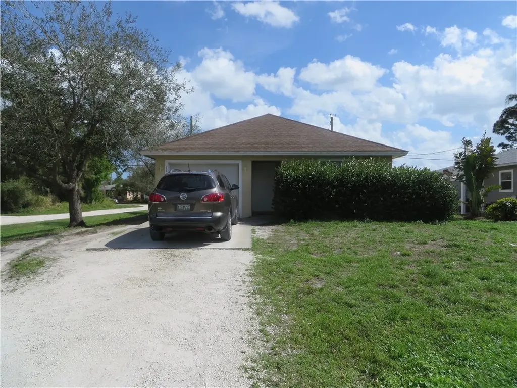 1206 13th Avenue SW Vero Beach FL 32962
