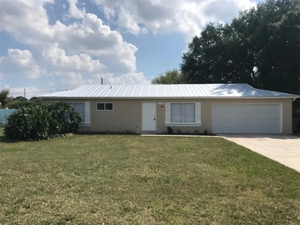 1425 24th Street SW Vero Beach FL 32962