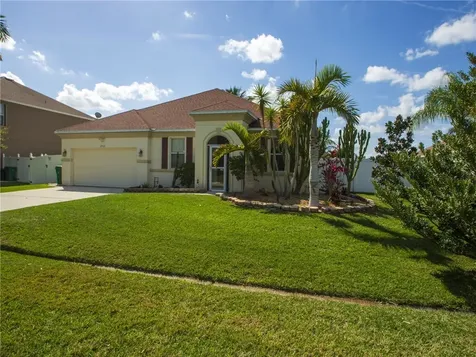 6902 NW Kowal Court Port St. Lucie FL 34986